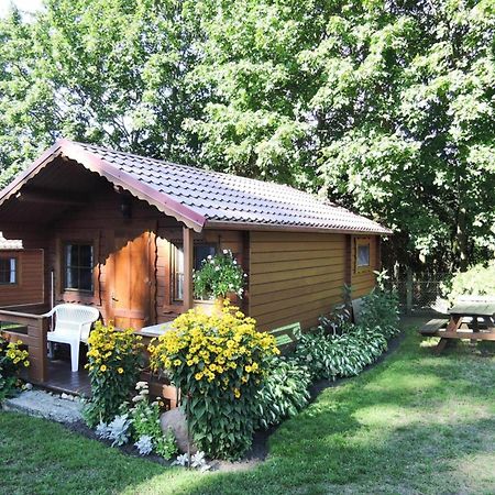 Bungalow In Lubin At 300 M From The Lake エクステリア 写真
